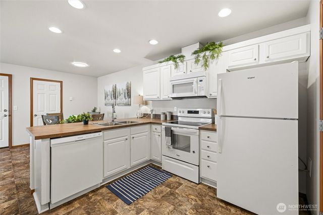 420 Oak Hill Lane, Burlington, WA 98233