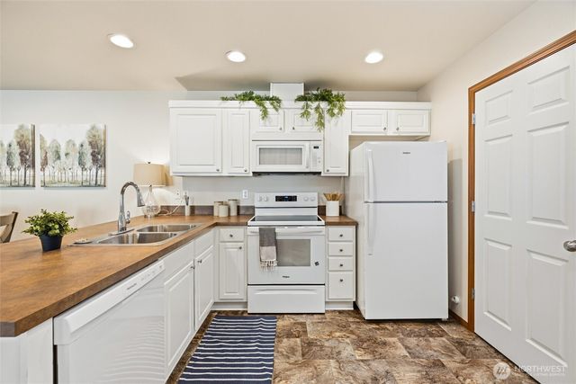 420 Oak Hill Lane, Burlington, WA 98233