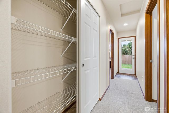 420 Oak Hill Lane, Burlington, WA 98233