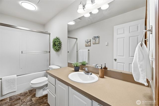 420 Oak Hill Lane, Burlington, WA 98233