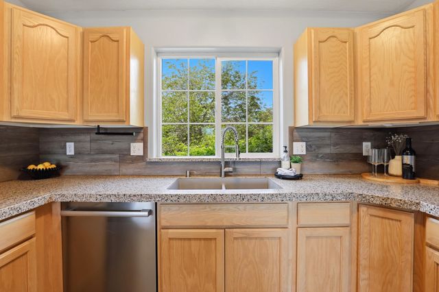 520 E Norma Lee Ave, Medical Lake, WA 99022