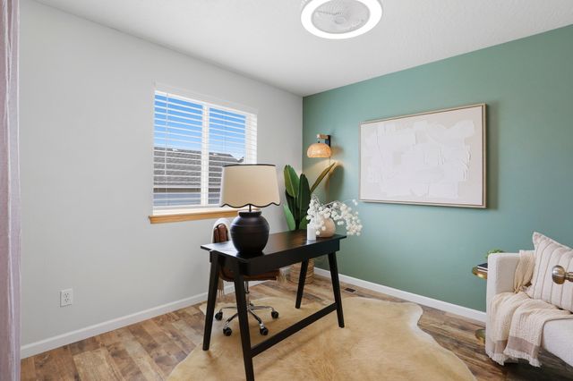 520 E Norma Lee Ave, Medical Lake, WA 99022