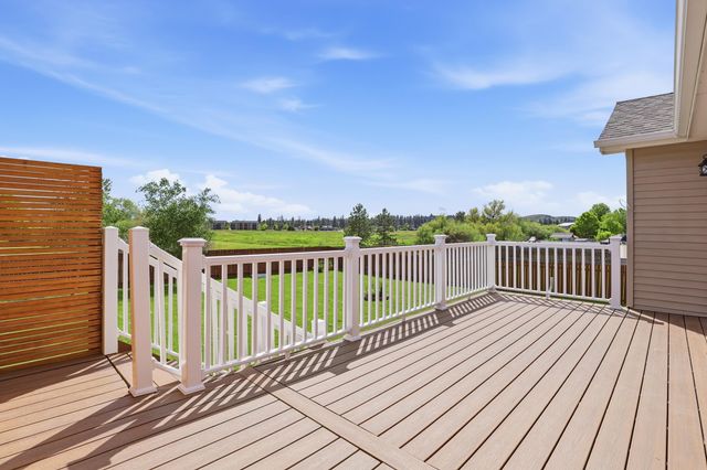 520 E Norma Lee Ave, Medical Lake, WA 99022