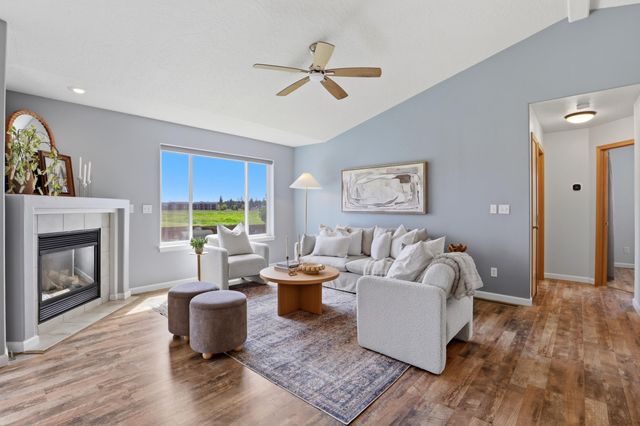 520 E Norma Lee Ave, Medical Lake, WA 99022