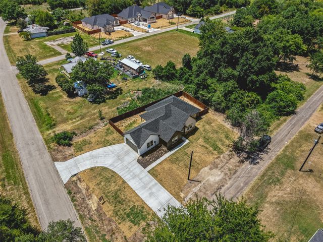 609 Luzon Street, Tool, TX 75143