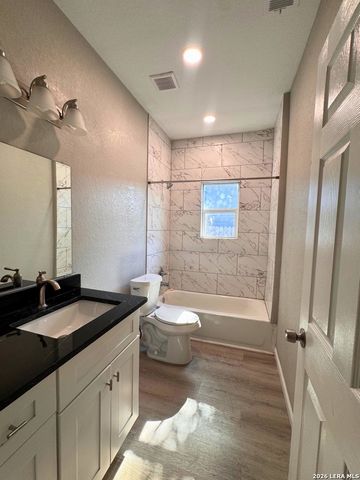 2902 S Laredo St, San Antonio, TX 78207