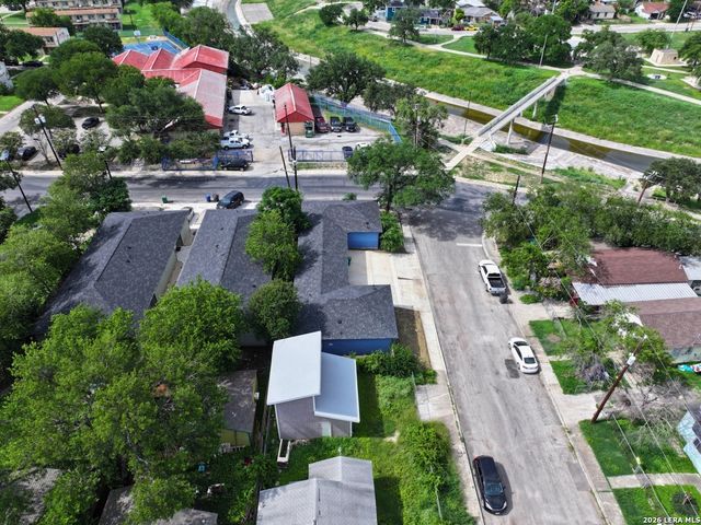 2902 S Laredo St, San Antonio, TX 78207