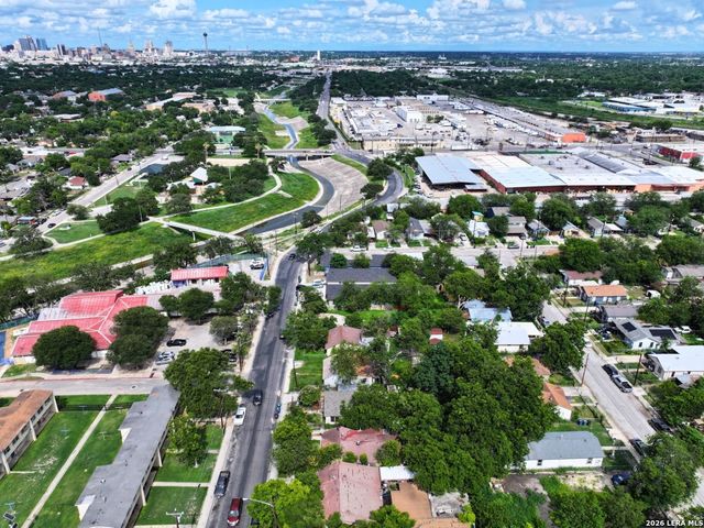 2902 S Laredo St, San Antonio, TX 78207