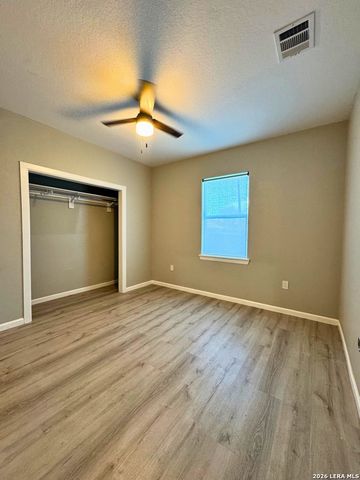 2902 S Laredo St, San Antonio, TX 78207