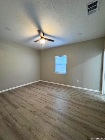 2902 S Laredo St, San Antonio, TX 78207