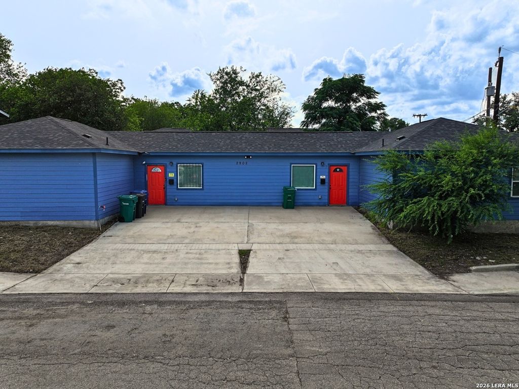 2902 S Laredo St, San Antonio, TX 78207