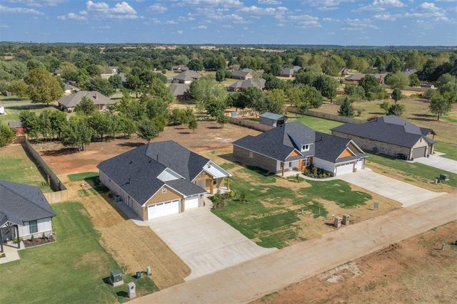 1878 cattle Drive, Guthrie, OK 73044