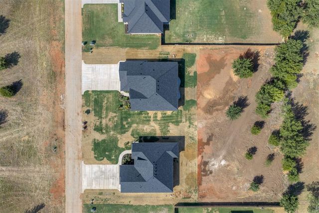 1878 cattle Drive, Guthrie, OK 73044