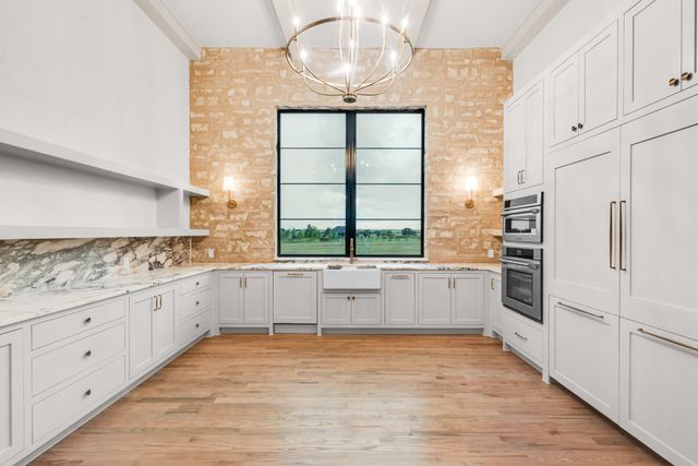 7256 Tom Trails, Krum, TX 76249