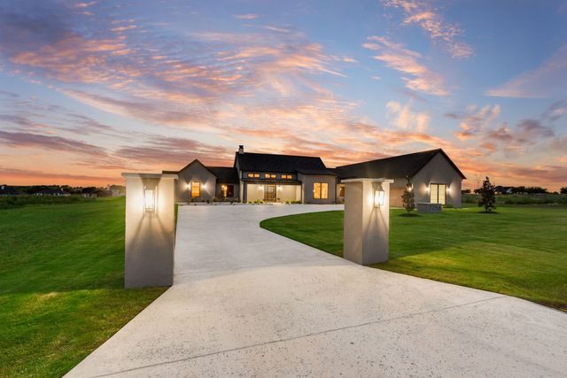 7256 Tom Trails, Krum, TX 76249