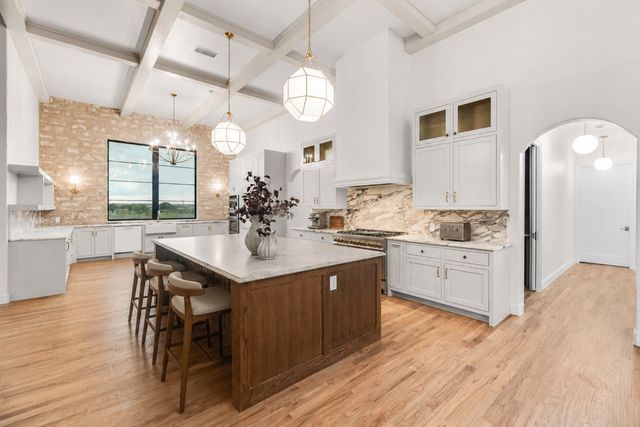 7256 Tom Trails, Krum, TX 76249