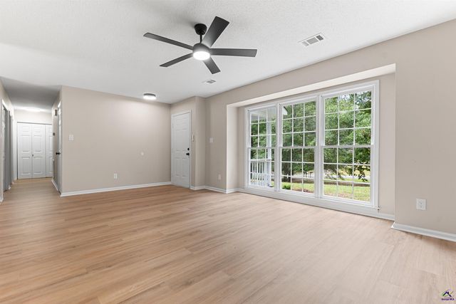 108 Alpine Drive, Byron, GA 31008
