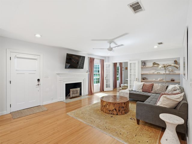 1429 El Campo Drive, Dallas, TX 75218