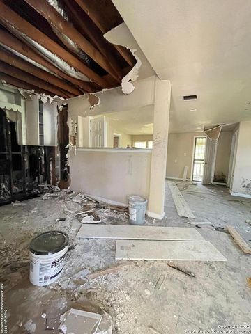 726 Price, San Antonio, TX 78211