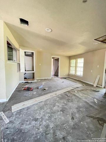 726 Price, San Antonio, TX 78211