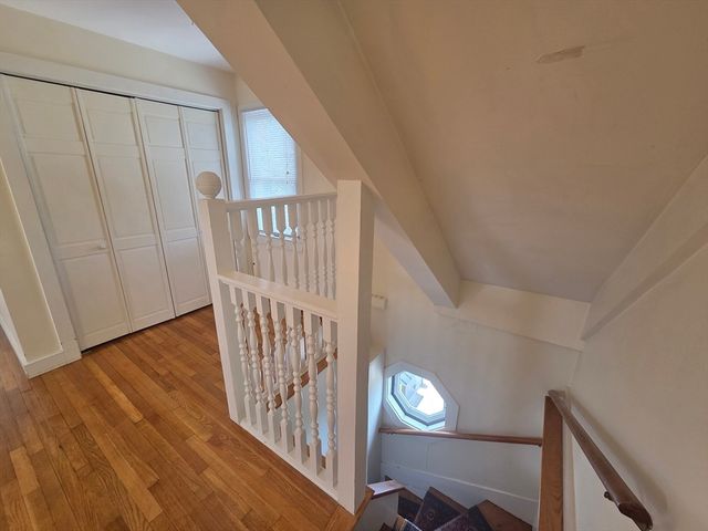 14 Hawkes St 2, Marblehead, MA 01945