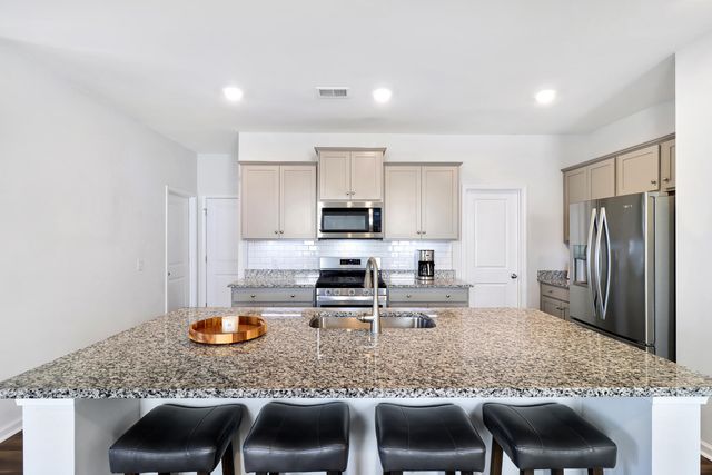 1048 Sago Palm Court, Mount Pleasant, SC 29429