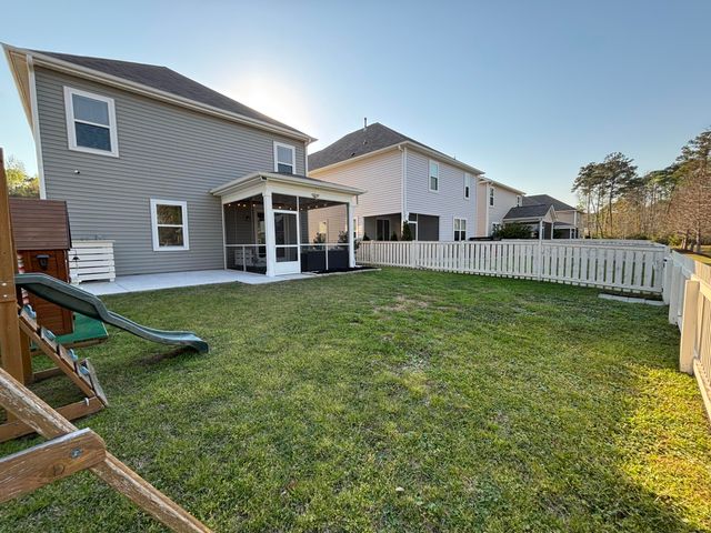 1048 Sago Palm Court, Mount Pleasant, SC 29429