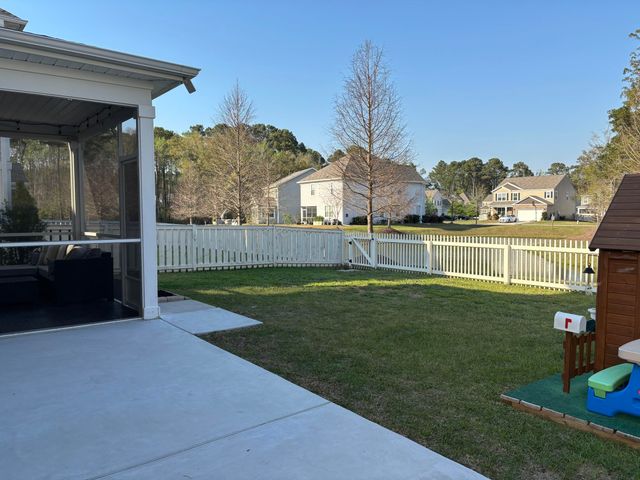 1048 Sago Palm Court, Mount Pleasant, SC 29429