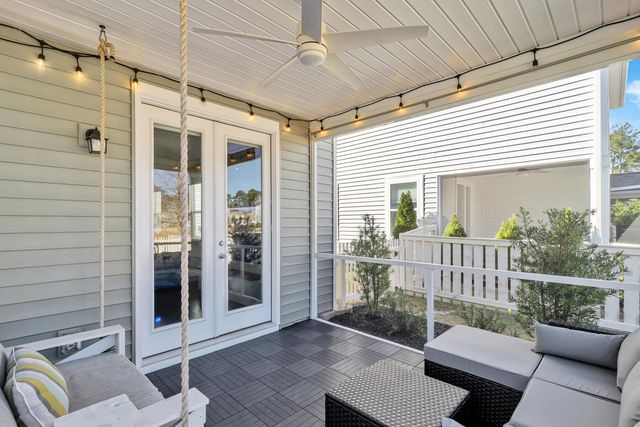 1048 Sago Palm Court, Mount Pleasant, SC 29429