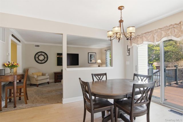 187 Natures Lane, Miller Place, NY 11764