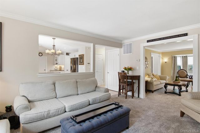 187 Natures Lane, Miller Place, NY 11764