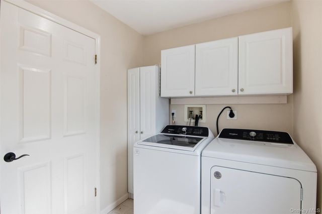 187 Natures Lane, Miller Place, NY 11764