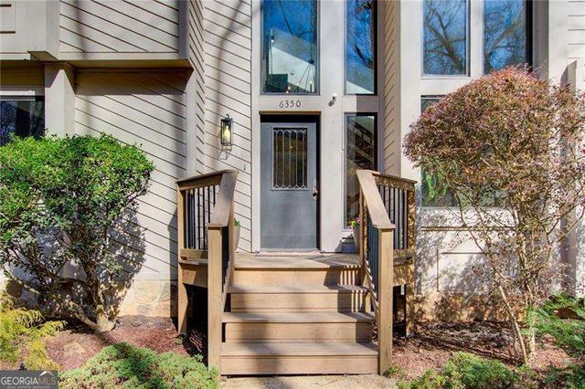 6350 River Chase Circle, Atlanta, GA 30328