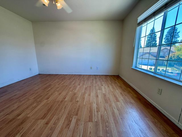 1940 Lawrence Avenue, Clovis, CA 93611