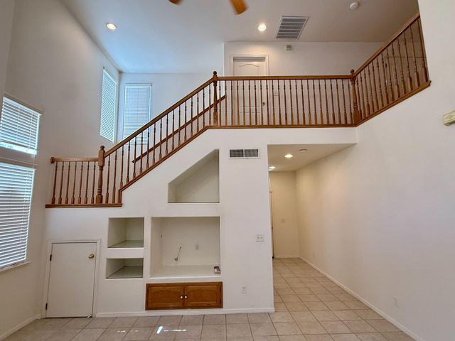 1940 Lawrence Avenue, Clovis, CA 93611