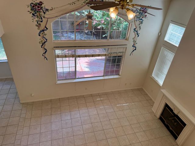 1940 Lawrence Avenue, Clovis, CA 93611