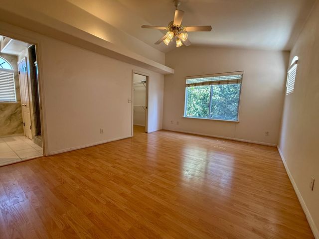1940 Lawrence Avenue, Clovis, CA 93611