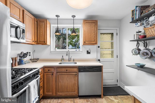1104 CANTRELL ST, Philadelphia, PA 19148
