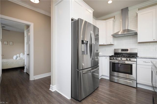 104 Foxglove DR, Moyock, NC 27958