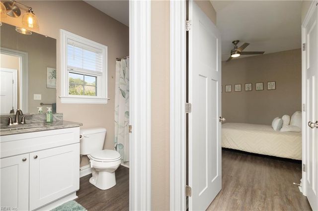 104 Foxglove DR, Moyock, NC 27958