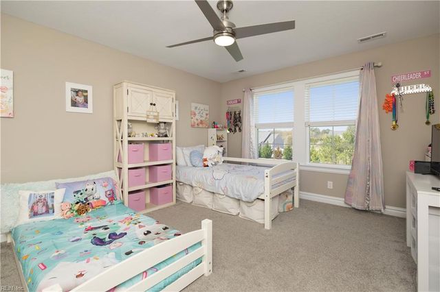 104 Foxglove DR, Moyock, NC 27958