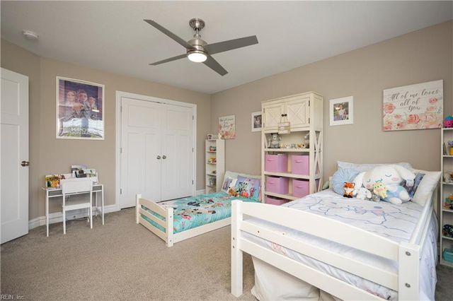 104 Foxglove DR, Moyock, NC 27958