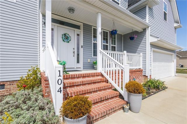 104 Foxglove DR, Moyock, NC 27958