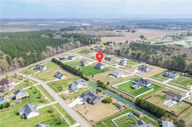 104 Foxglove DR, Moyock, NC 27958