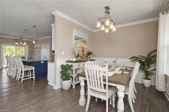 104 Foxglove DR, Moyock, NC 27958