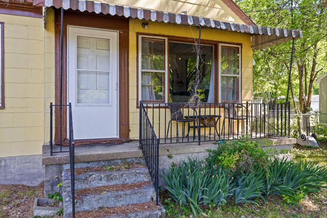 591 W Cloud Springs Road, Rossville, GA 30741