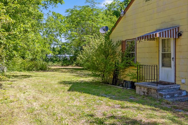 591 W Cloud Springs Road, Rossville, GA 30741