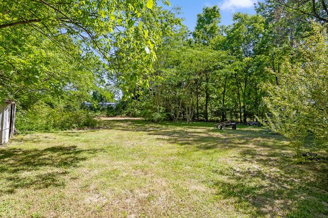 591 W Cloud Springs Road, Rossville, GA 30741