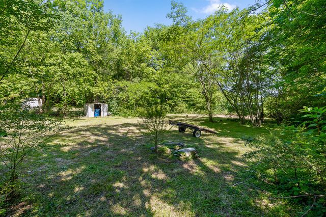 591 W Cloud Springs Road, Rossville, GA 30741