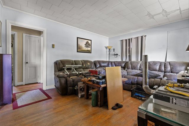 591 W Cloud Springs Road, Rossville, GA 30741